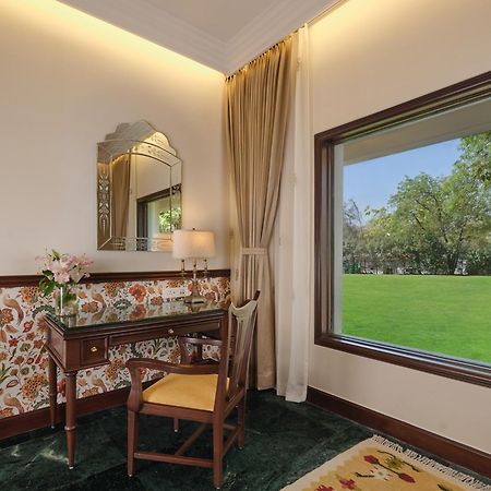 Hotel The Ummed Ahmedabad Airport Exterior foto