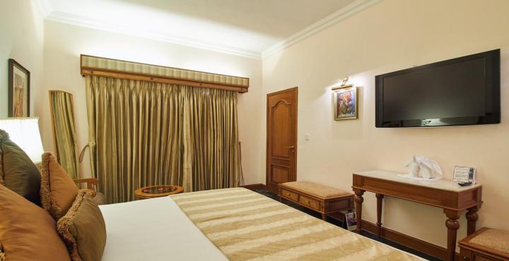 Hotel The Ummed Ahmedabad Airport Exterior foto